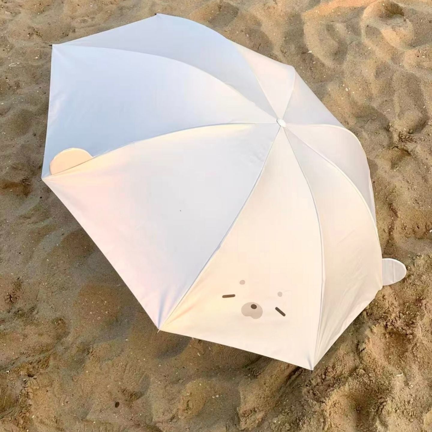 Cute and grown-up folding seal umbrella for all weather conditions