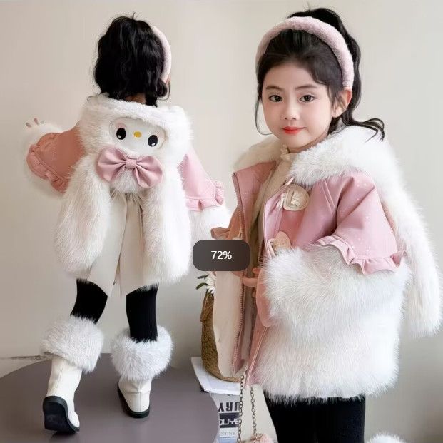 フェイクファーがかわいい女の子向けの厚手中綿ジャケット