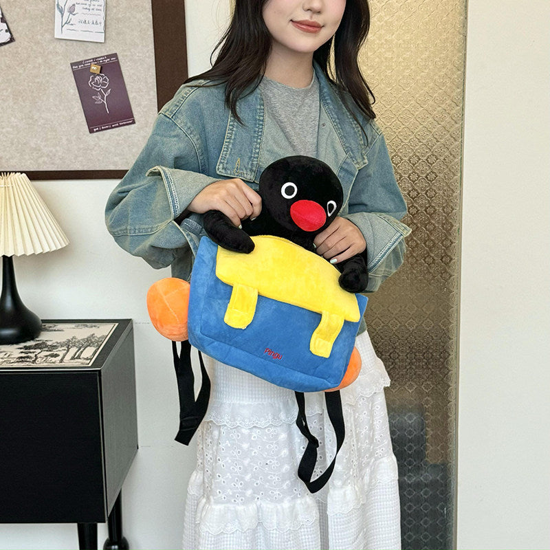 【一緒にお出かけ】ピングーのぬいぐるみトラベルリュック