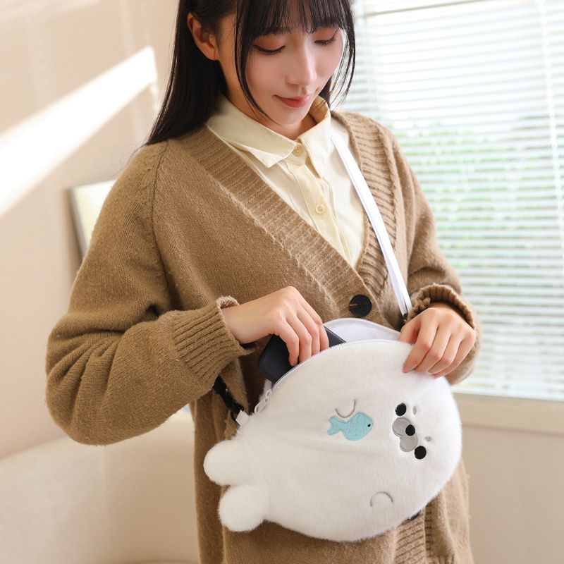 大ヒット可愛いアザラシふわふわショルダーバッグ