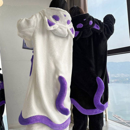 ゴーストキャット着ぐるみローブ｜しっぽ付きふわもこ連帽パジャマ