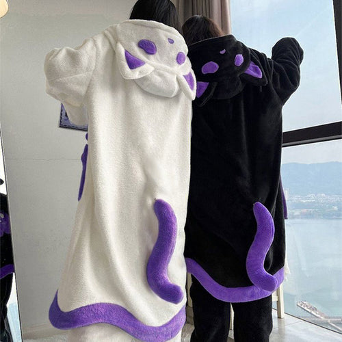 ゴーストキャット着ぐるみローブ｜しっぽ付きふわもこ連帽パジャマ