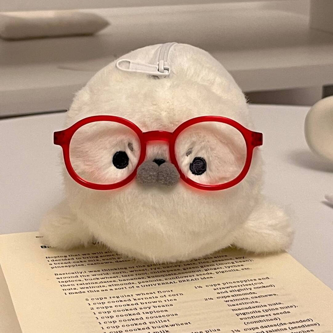 アザラシのふわふわぬいぐるみペンケース