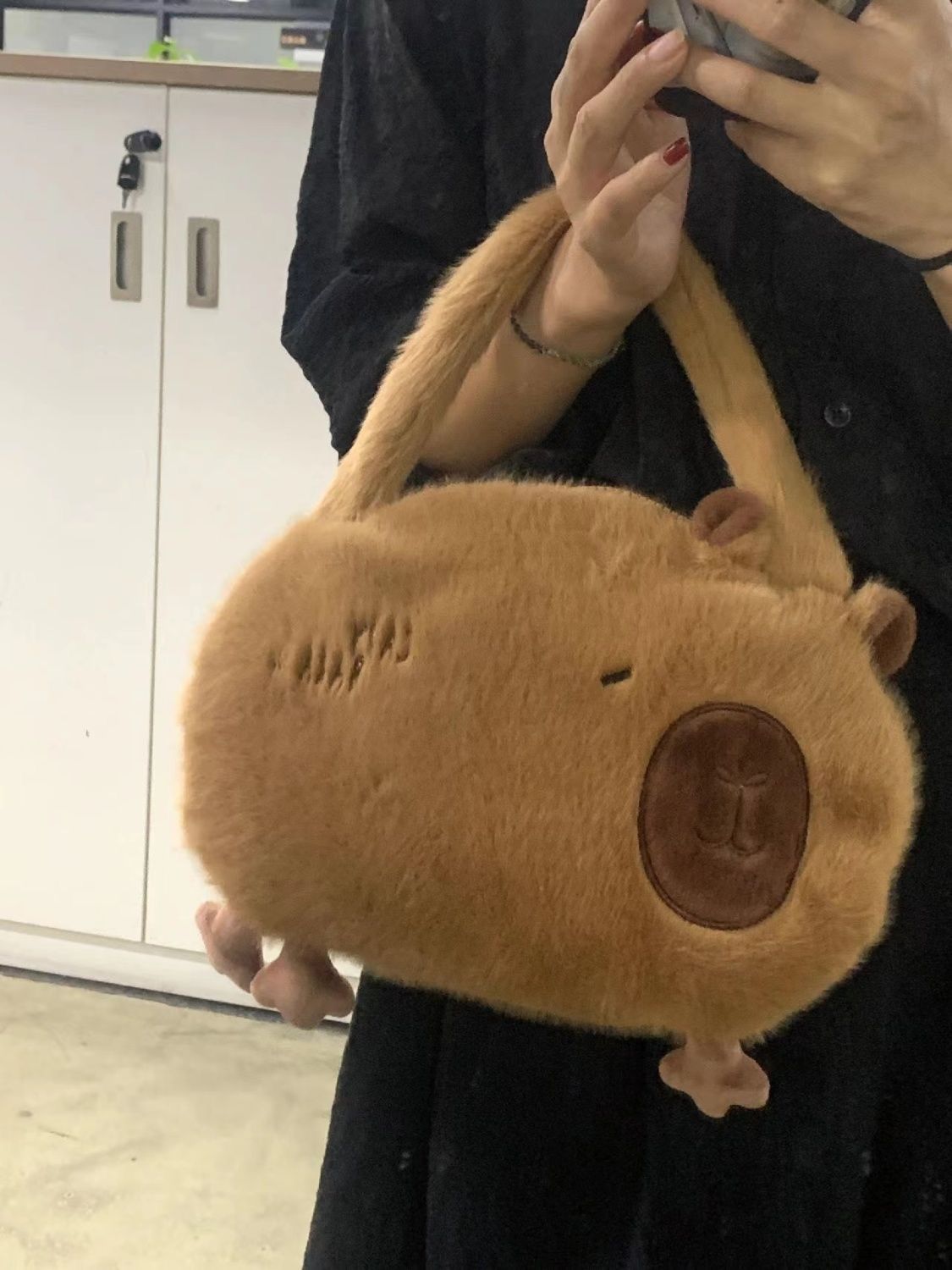 カピバラふわもこバッグ｜手提げ・肩掛け2WAY