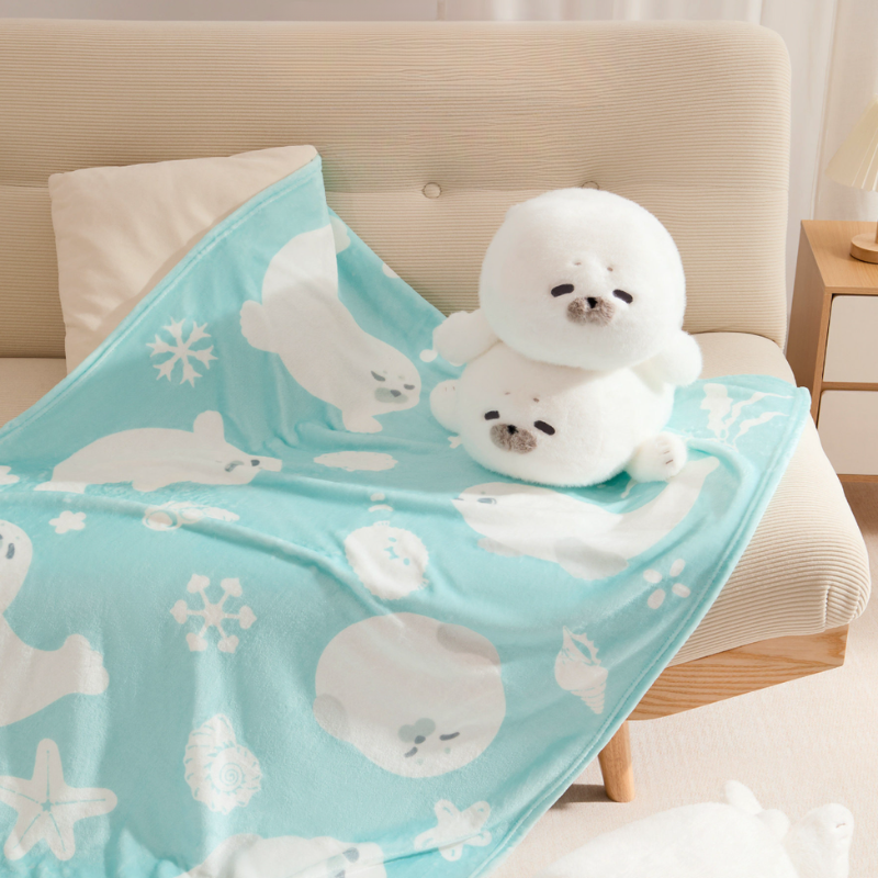【ギフトに選ばれる高品質】魔法の2WAYもっちりアザラシのブランケットインクッション