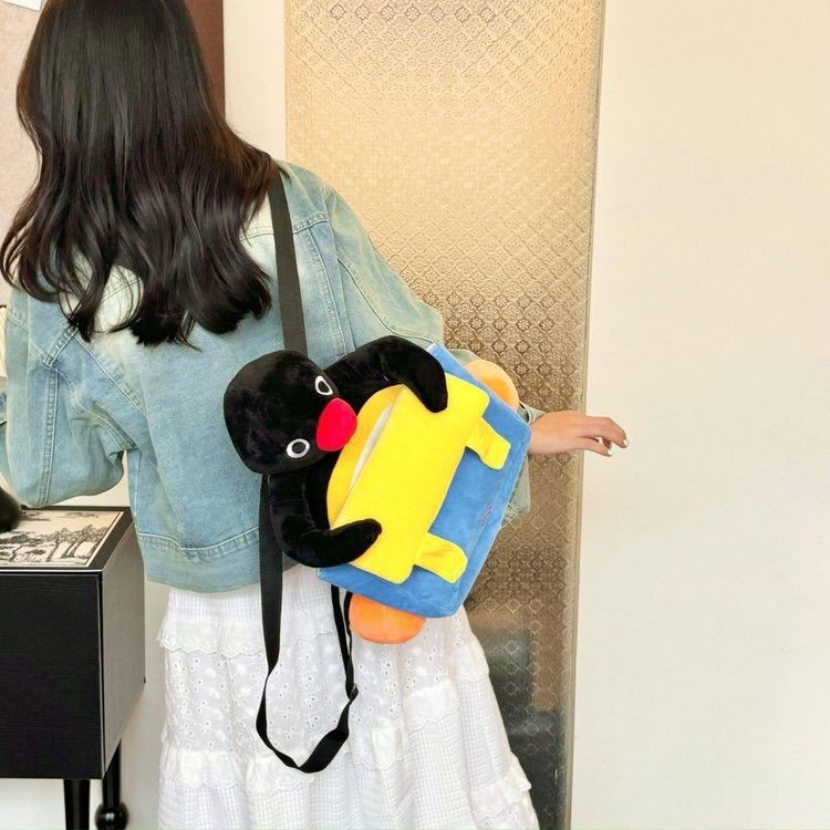 【一緒にお出かけ】ピングーのぬいぐるみトラベルリュック