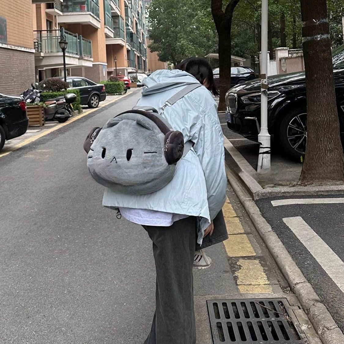 ヘッドフォンガールねこぬいぐるみリュック｜大容量かわいい書包