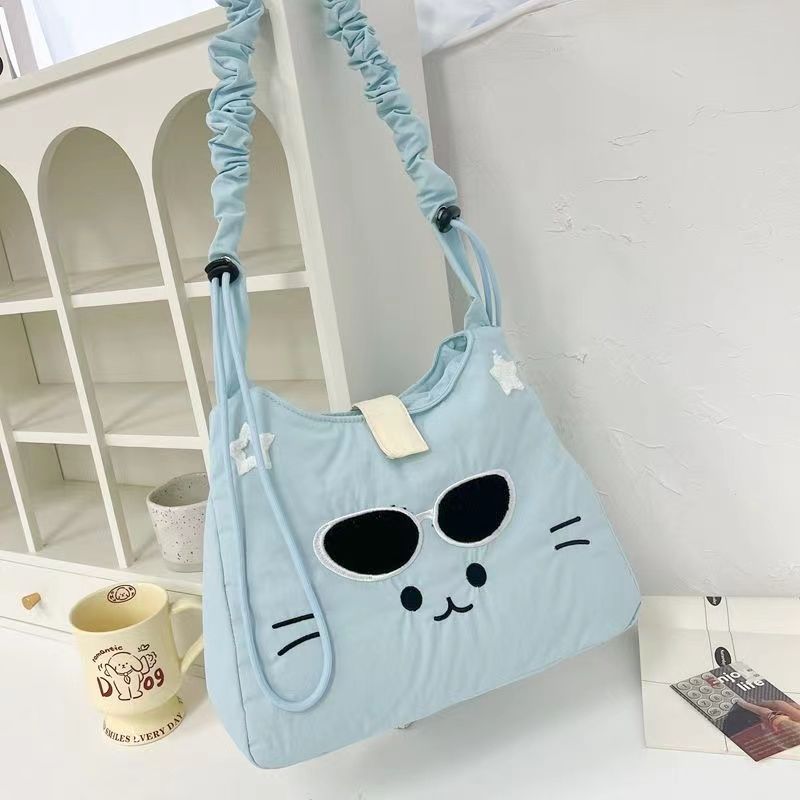 ねこ刺繍キャンバストート｜大容量通勤・通学バッグ