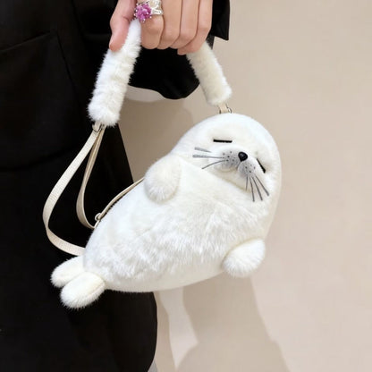 アザラシぬいぐるみバッグ｜ふわもこ小動物デザイン