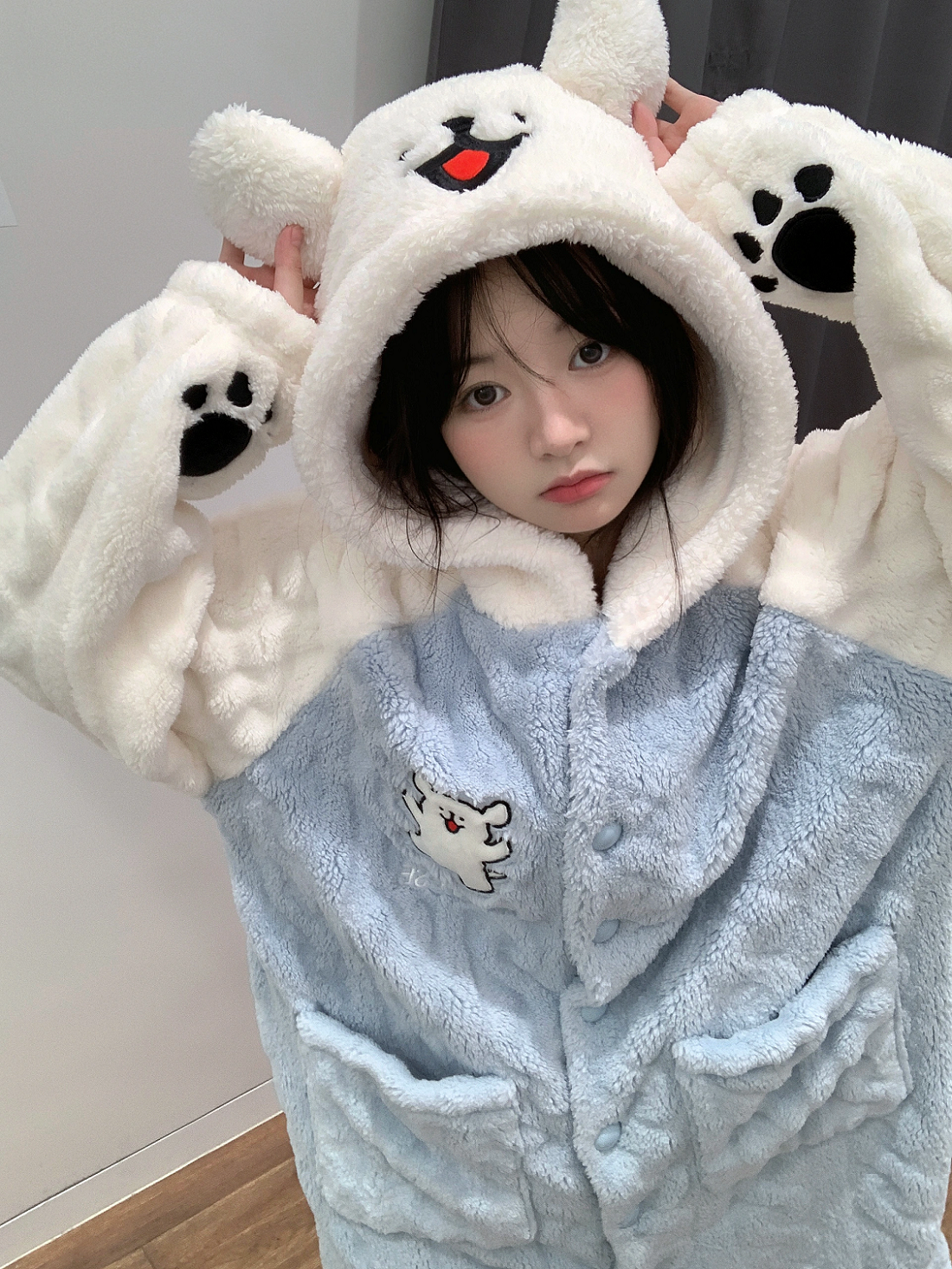 ゆるかわワンちゃん刺繍のルームウェア