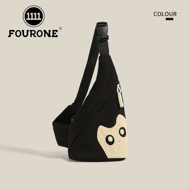 スポーティクロスボディ猫柄バッグ｜軽量＆大容量デザイン