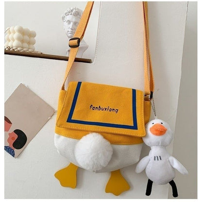 Duck canvas shoulder bag | A refreshing and cute bag for going out