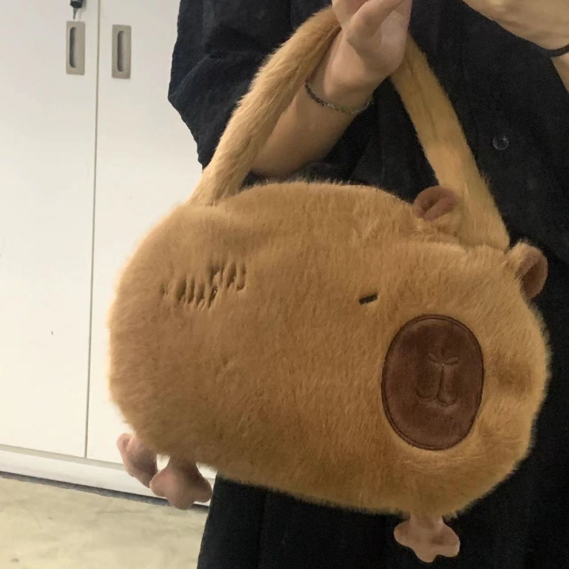 カピバラふわもこバッグ｜手提げ・肩掛け2WAY