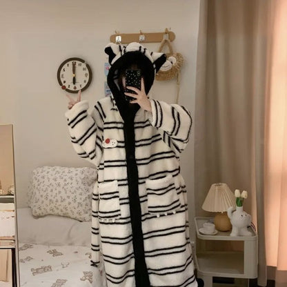 猫イメージの大人可愛いフード付きロンパース / もこもこルームウェア