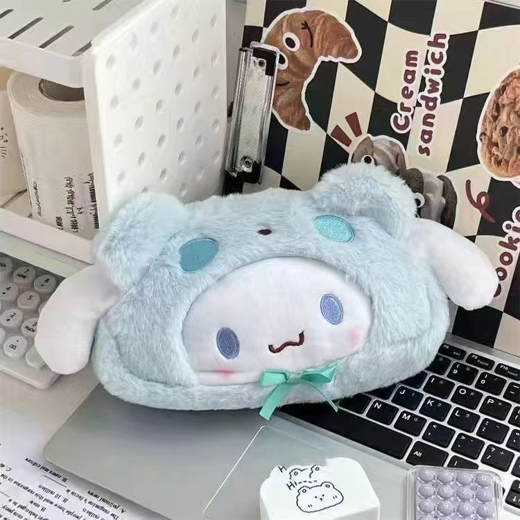 クロミとシナモロールのふわふわペンケース兼ポーチ