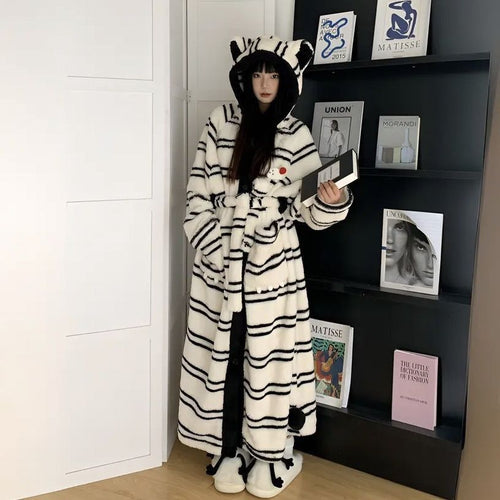 猫イメージの大人可愛いフード付きロンパース / もこもこルームウェア