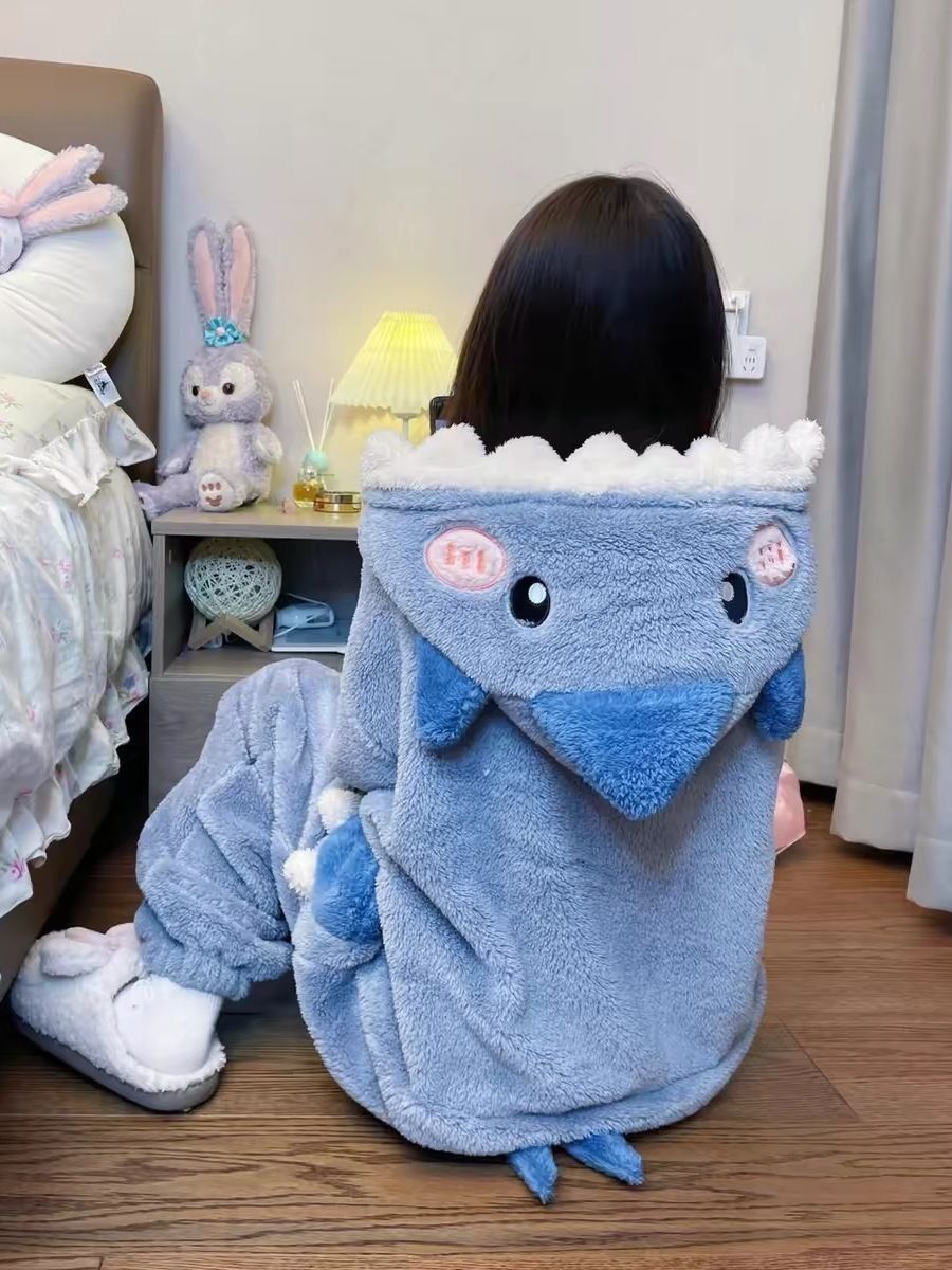 Shark-themed fluffy hooded pajamas 