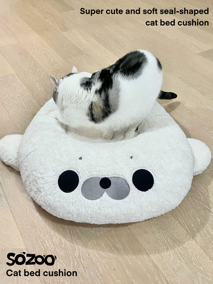 Seal's semi-enclosed warm pet house