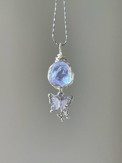 海のきらめき｜アクアマリン×蝶の天然石ネックレス（ワイヤーアート・ハンドメイド）