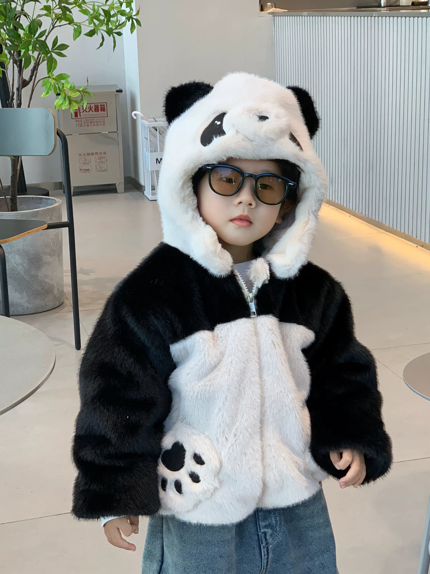 【パンダになっちゃおう】もこもこ裏起毛の厚手ベビー・キッズアウター