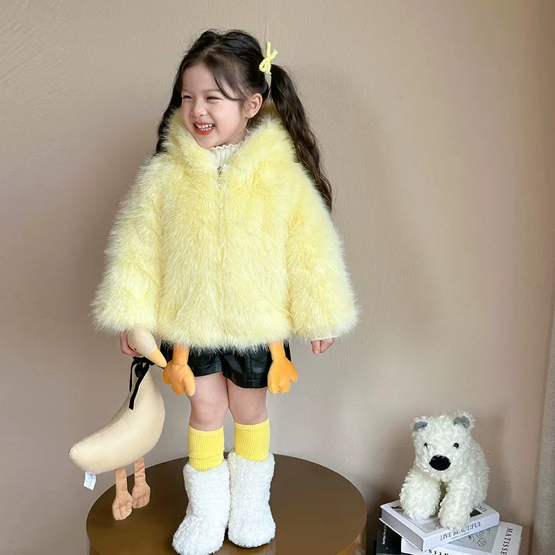 Capture all eyes this winter! Cute duck-designed padded boa jacket for kids 