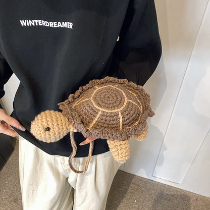 Crocheted Sea Turtle Bag | A cute shoulder bag that parents and children can enjoy 