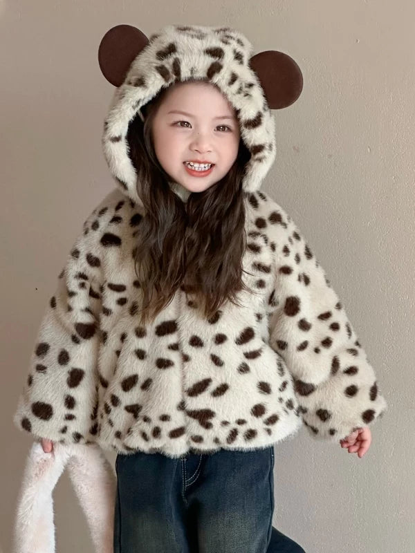 【大人顔負けのおしゃれ感】レオパード柄フェイクファーコート