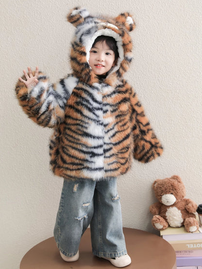 トラのデザインが可愛い子供用ボアジャケット