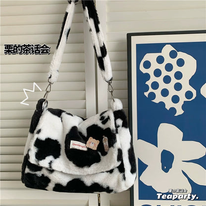 モコモコ牛柄ショルダーバッグ｜原宿系かわいい大容量メッセンジャー