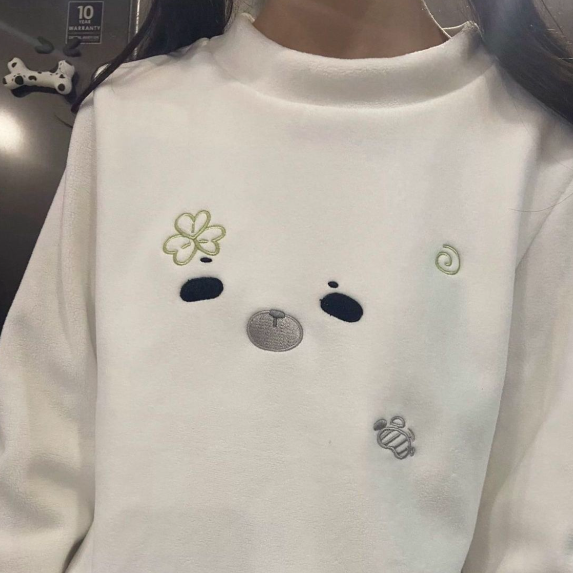 アザラシ可愛い萌学生向けクローバーくま刺繍裏起毛長袖インナー