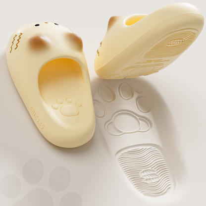 歩くたびに可愛い！ぷにぷに肉球の厚底サンダル・スリッパ