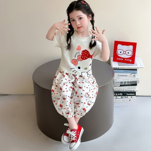 ハローキティ猫ちゃんTシャツ＆裾絞りパンツセット