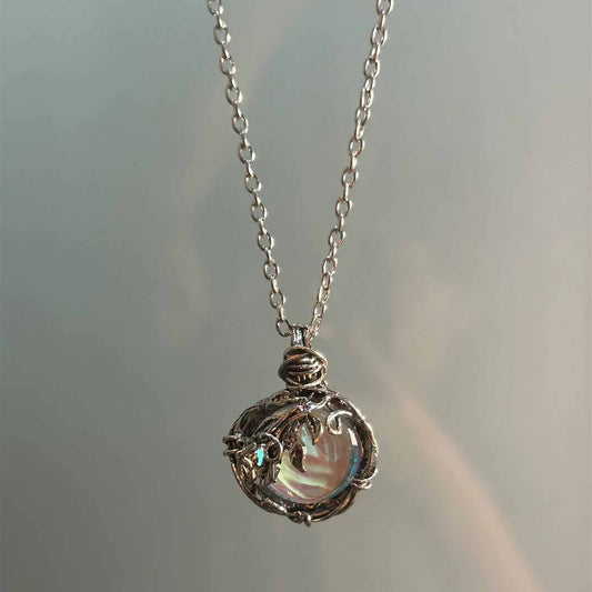 茨とオーロラの雫アンティークネックレス