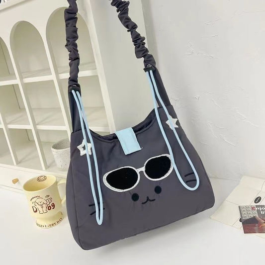 ねこ刺繍キャンバストート｜大容量通勤・通学バッグ