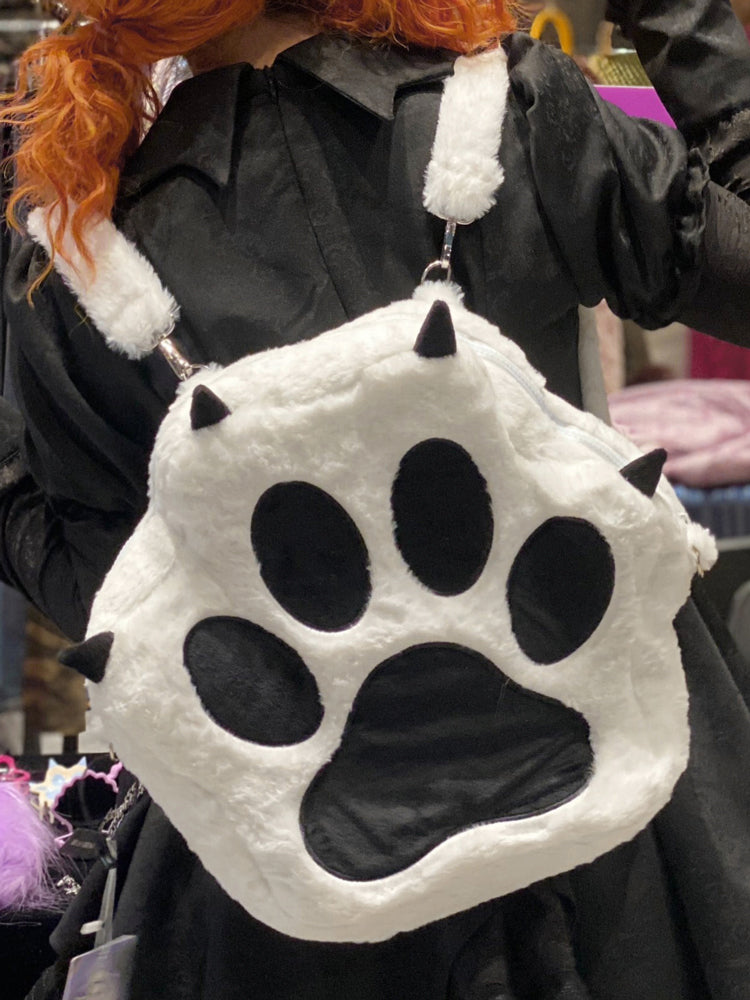 肉球デザインのふわもこ猫グッズリュック｜大容量で可愛い通学バッグ