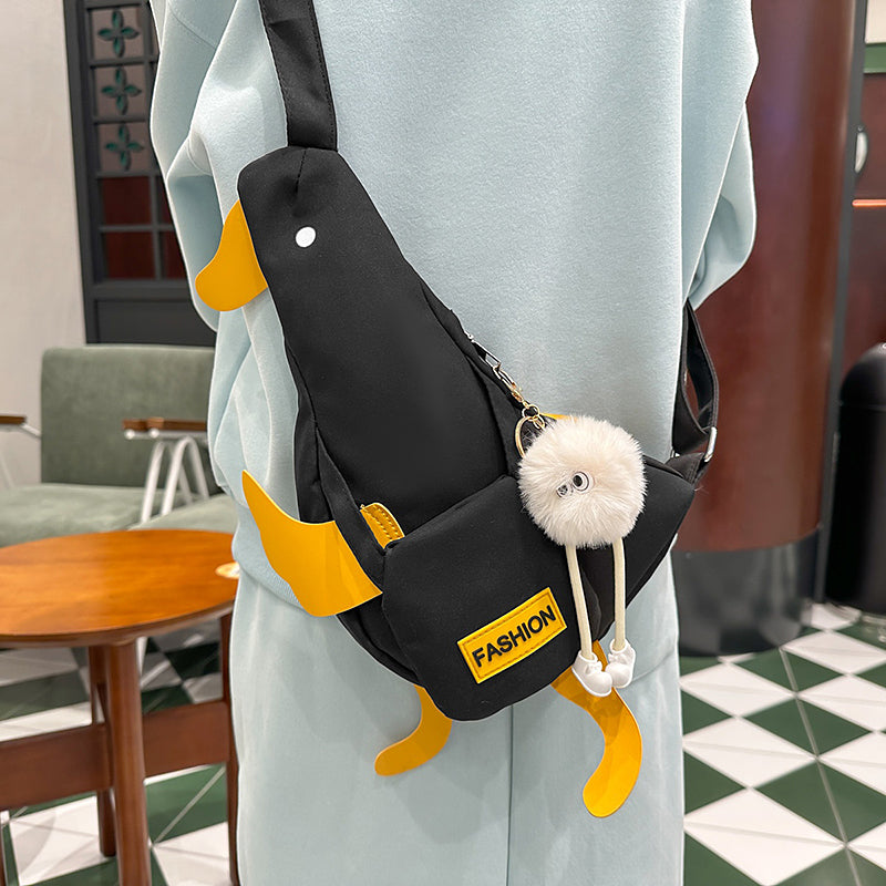 アヒル型キャンバスボディバッグ｜夏にぴったりの個性派スマホポーチ