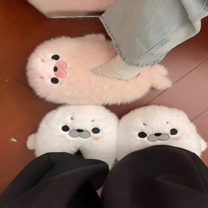 もちもちアザラシの可愛いかかと付きルームシューズ