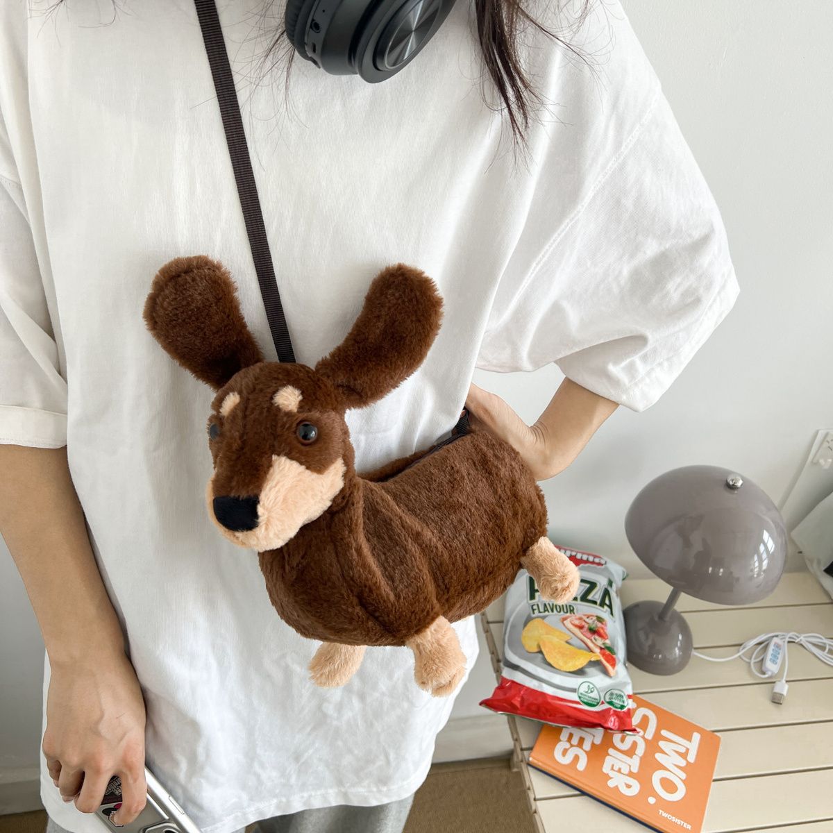 Dachshund Plush Shoulder Bag | A cute and fluffy autumn/winter bag 