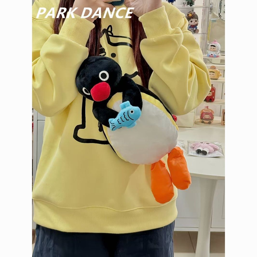 ペンギン＆フィッシュぬいぐるみリュック｜抱っこデザインが可愛い