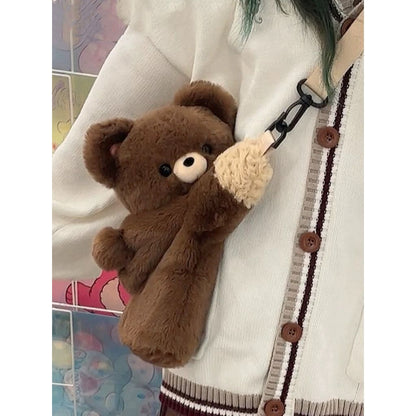 ハートを抱いたクマさんのくたふわポーチ