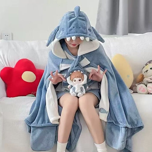 サメ着ぐるみブランケット｜学生＆オフィス向けふわもこ連帽マント