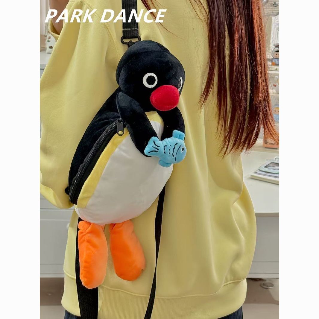 ペンギン＆フィッシュぬいぐるみリュック｜抱っこデザインが可愛い