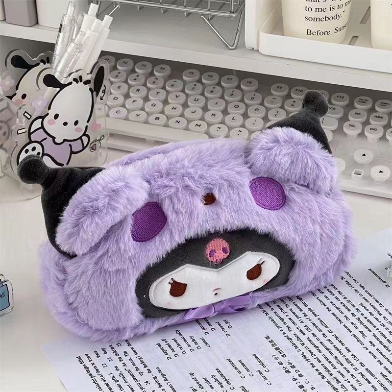クロミとシナモロールのふわふわペンケース兼ポーチ