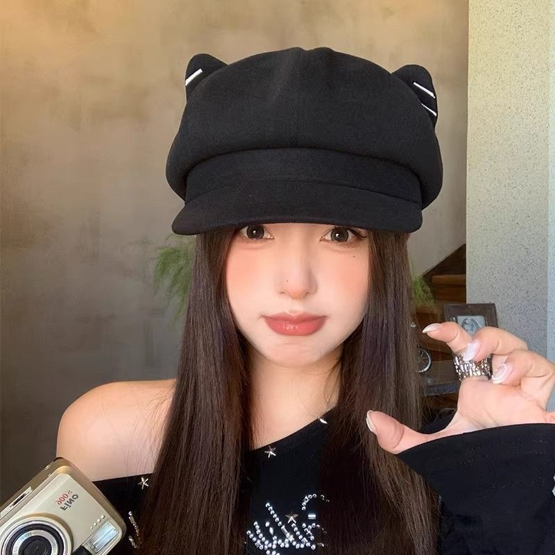 Beret with ears | A feminine hat for fall and winter that makes your face look smaller