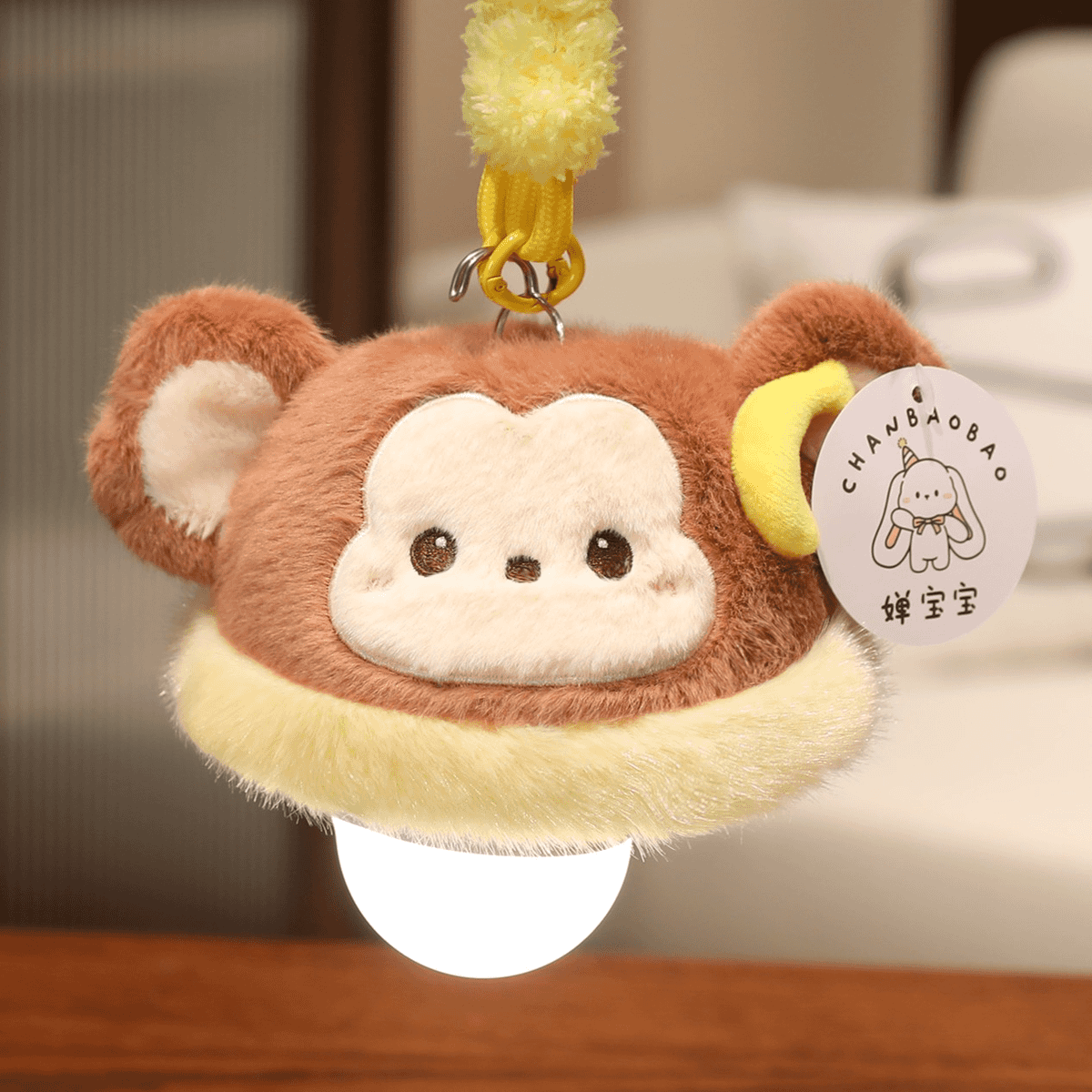 【光るマスコット】持ち運びできるネコアザラシクラゲぬいぐるみナイトライトチャーム